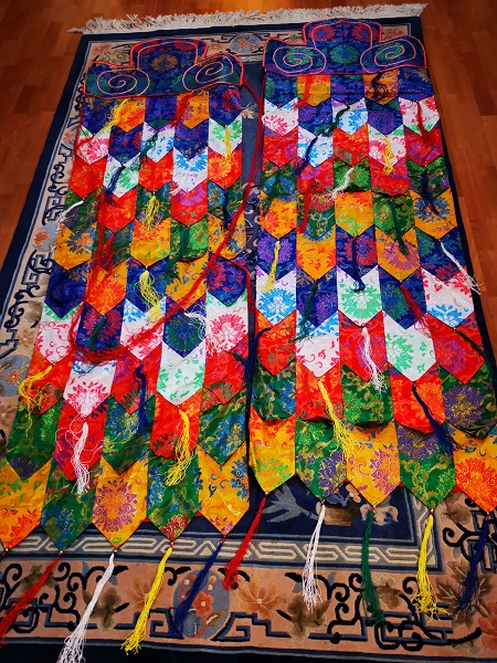 Large wall hangings